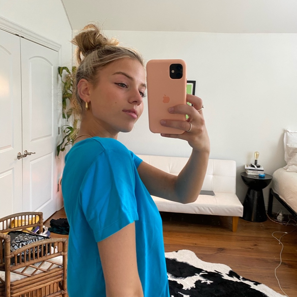 Blue top - Picture 2 of 2